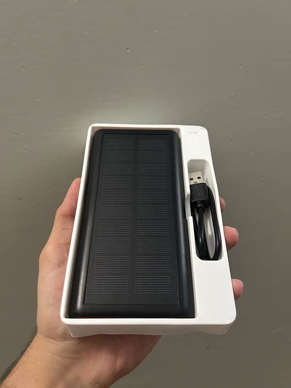 solar power bank 1