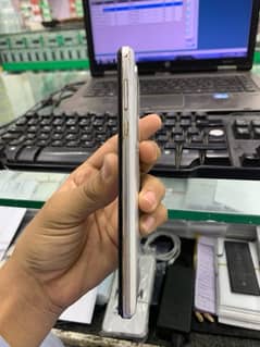 AQUOS R5g 25000 only touch change