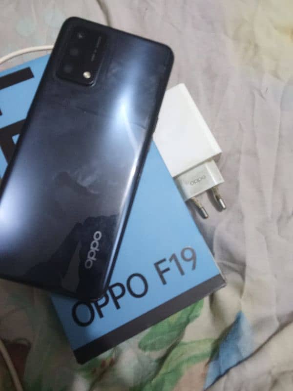 oppo F19 10/9 PTA Approved (no open no repair) with chargar and boxx 0