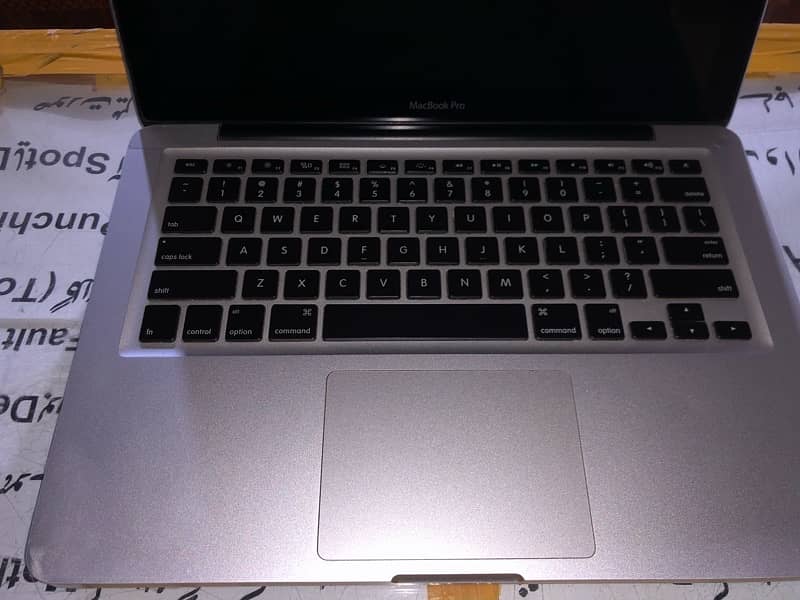 Macbook pro 2011 7