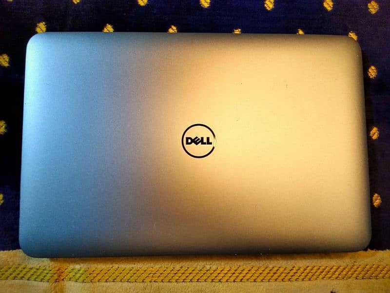 Dell XPS | i7 2nd Gen | 4gb Ram | 256 gb M2 SSD (Samsung mSata) 0