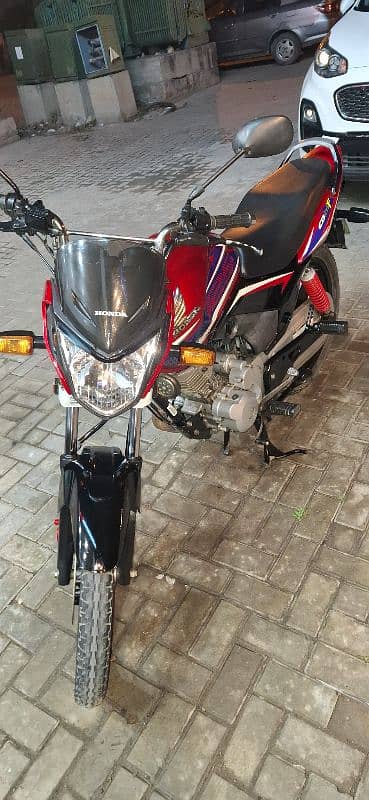 Honda CB125F FOR SALE (URGENT) 1