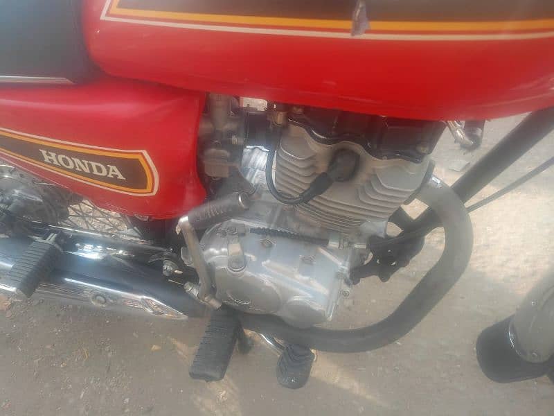 contact. 03054277045. . Honda cg 125 With genuine parts and all documents 5