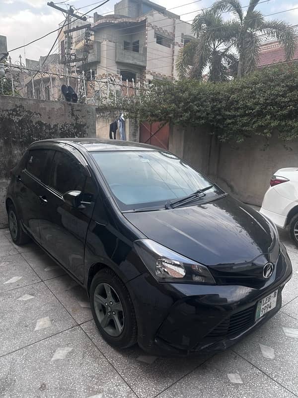 Toyota Vitz 2015 3