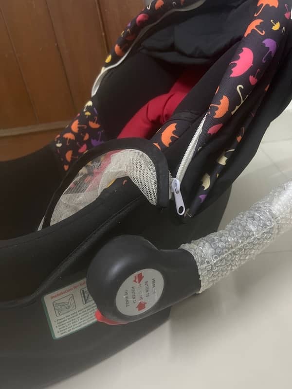 baby carrycot / baby seater 5