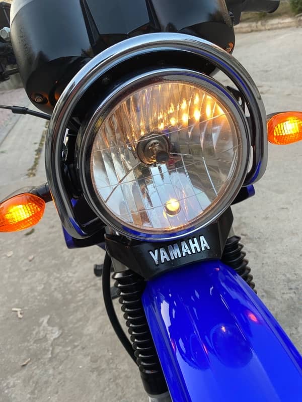 Yamaha ybr 125 G 8