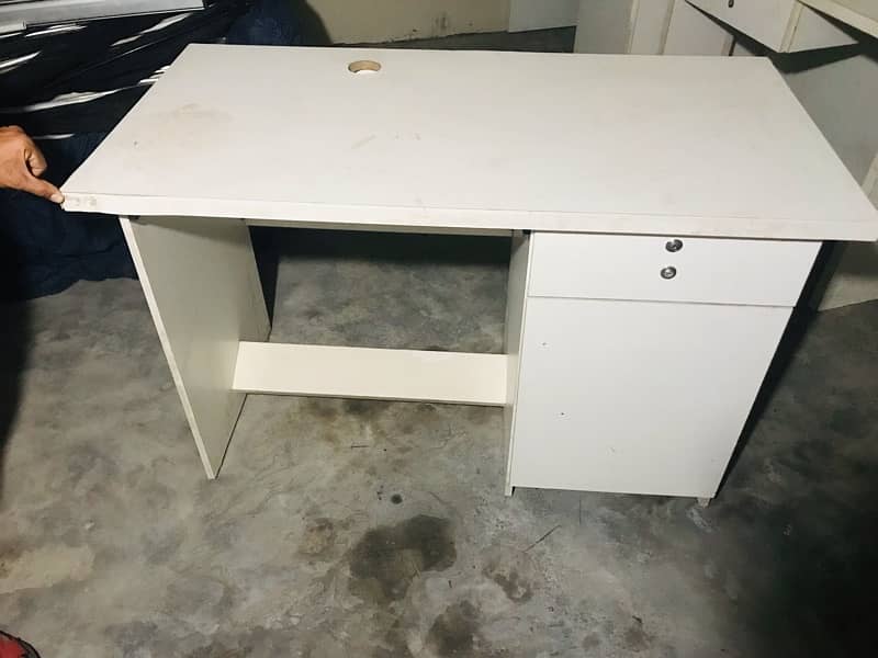 Reception Table Frend Desk Table lab purpose For sale 0