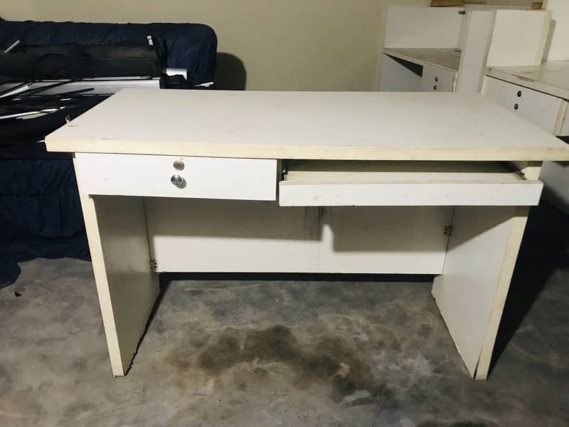 Reception Table Frend Desk Table lab purpose For sale 3