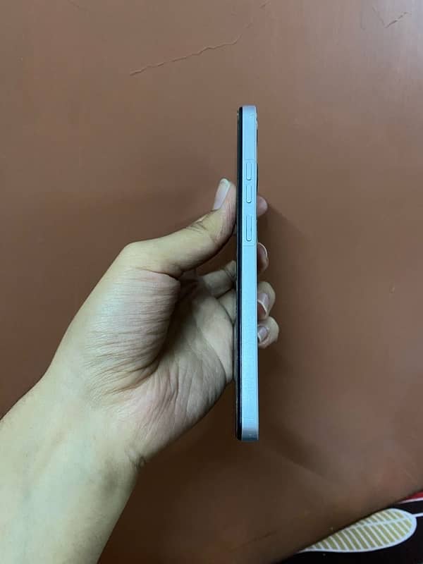 Tecno spark 10pro 8