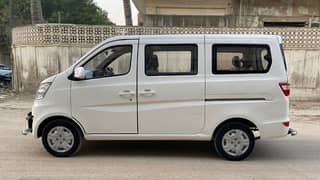 Changan Karvaan van 2022 white 7 seater dual Ac