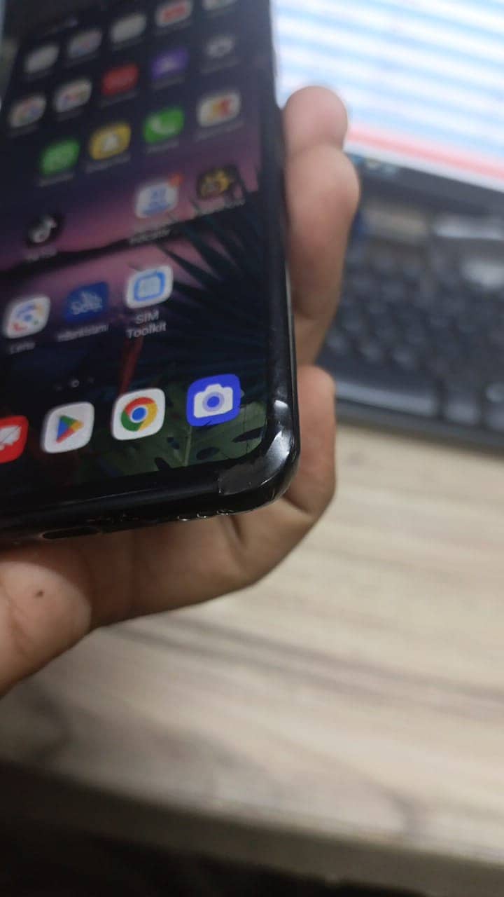 LG G8 ThinQ 0