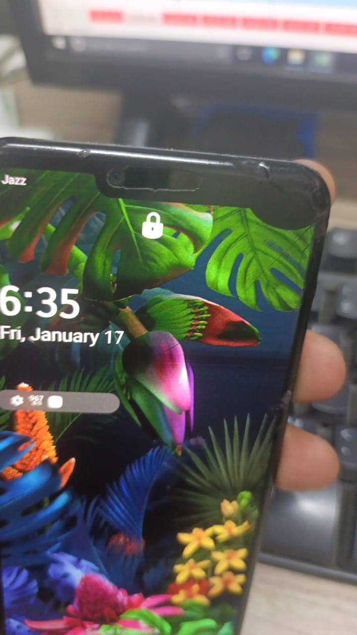 LG G8 ThinQ 6