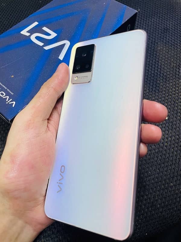 VIVO V21 8GB RAM 128GB ROM WITH BOX 1