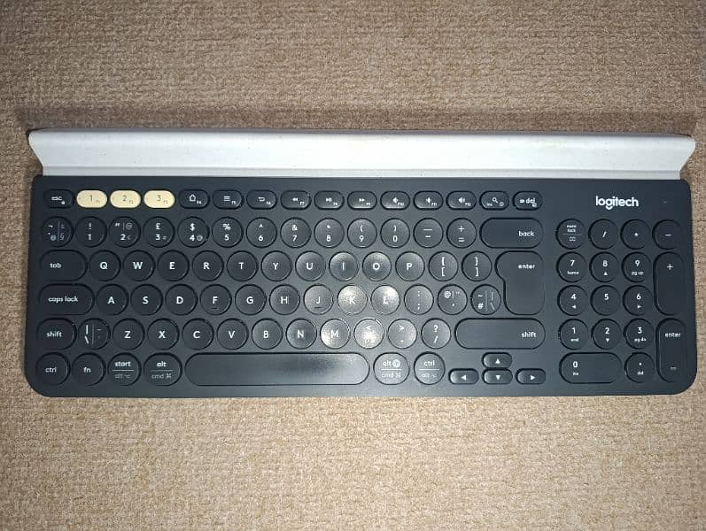 Logitech K780 0