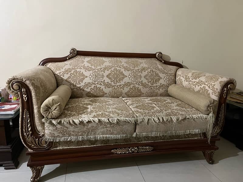 golden sofa set 7 seater 3