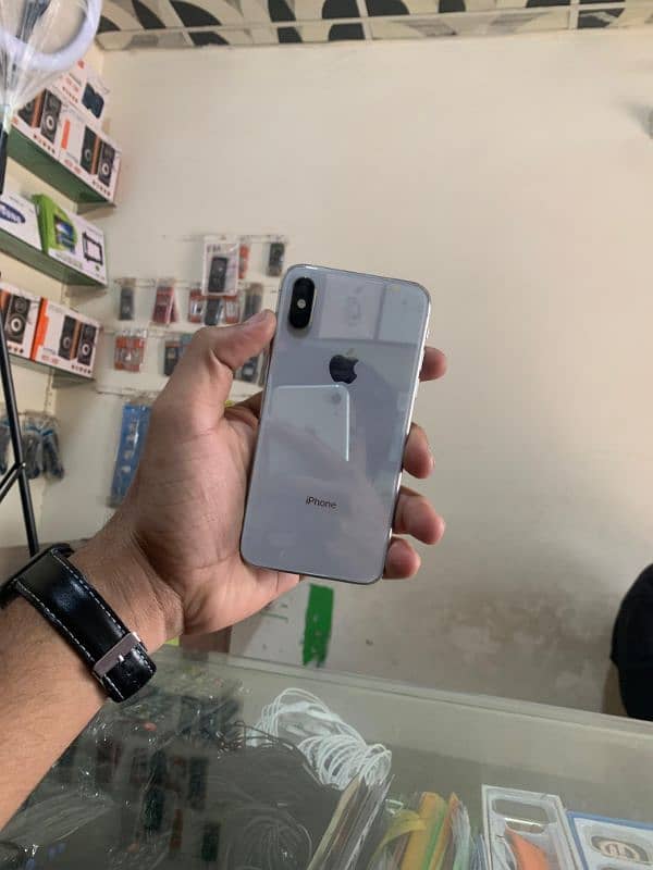 IPHONE XS  256  GB Lush Condition 9