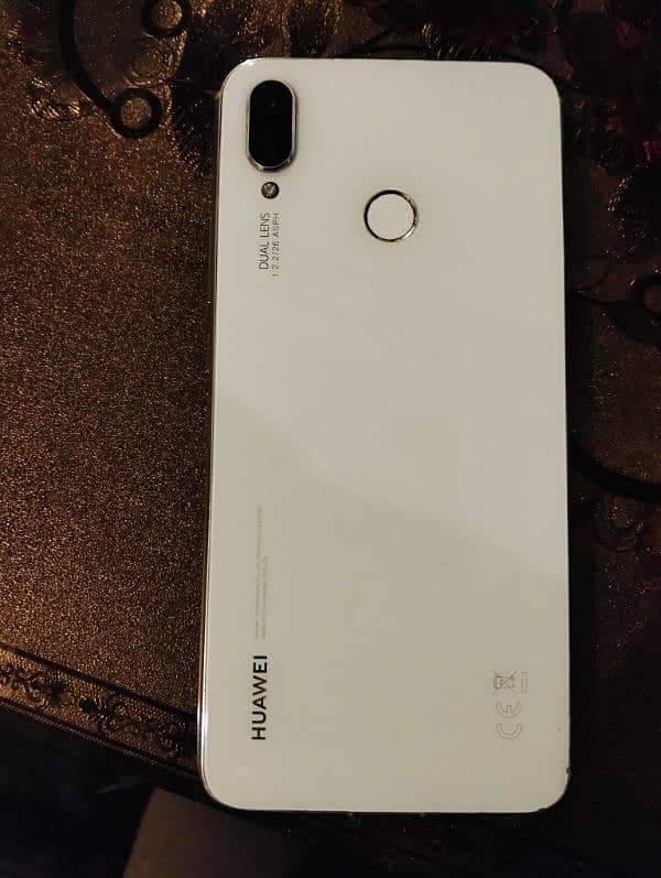 Huawei Nova 3i 0