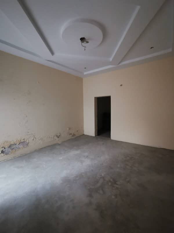 House for rent Khayaban Colony No 3 Eden Garden Road Faisalabad 15 Marla Ground Floor Double Basement Hall 3