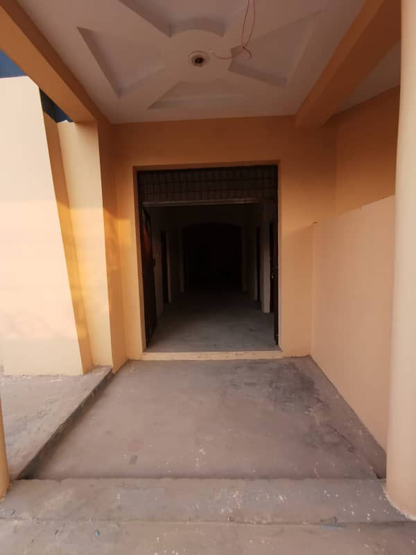 House for rent Khayaban Colony No 3 Eden Garden Road Faisalabad 15 Marla Ground Floor Double Basement Hall 4