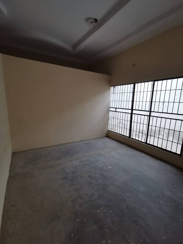 House for rent Khayaban Colony No 3 Eden Garden Road Faisalabad 15 Marla Ground Floor Double Basement Hall 11