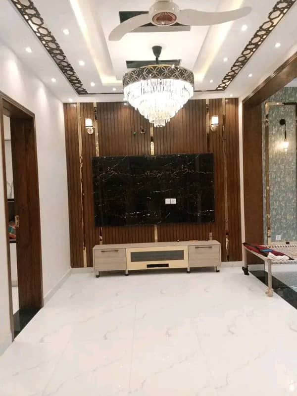 5 Marla Brand New Beautiful House for Sale in Phase 2 Bahria Orchard Lahore 3