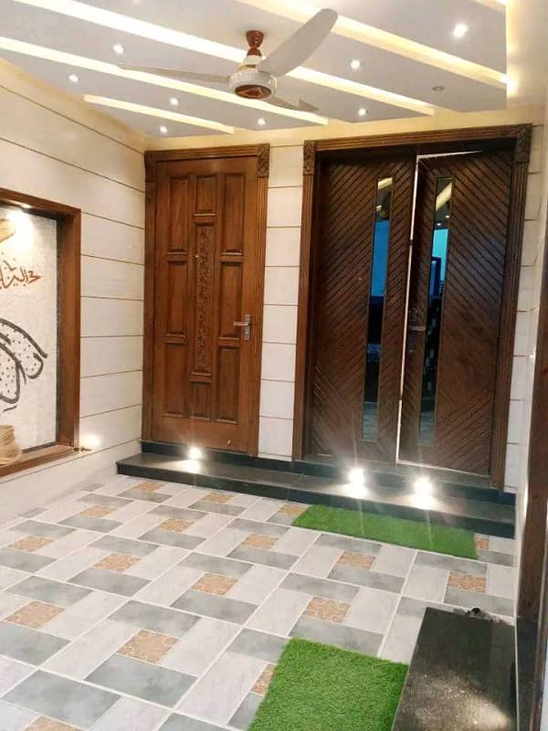 5 Marla Brand New Beautiful House for Sale in Phase 2 Bahria Orchard Lahore 4