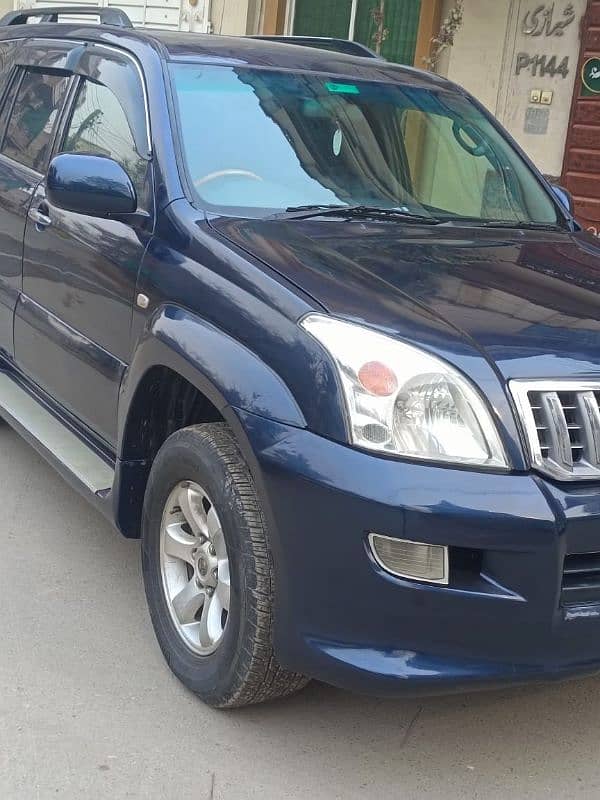 Toyota Prado TZ petrol 2002/2004 model just like fortuner,land cruiser 2