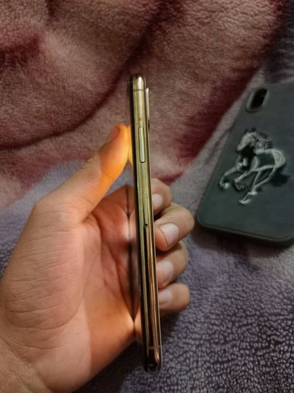 I phone xs 2