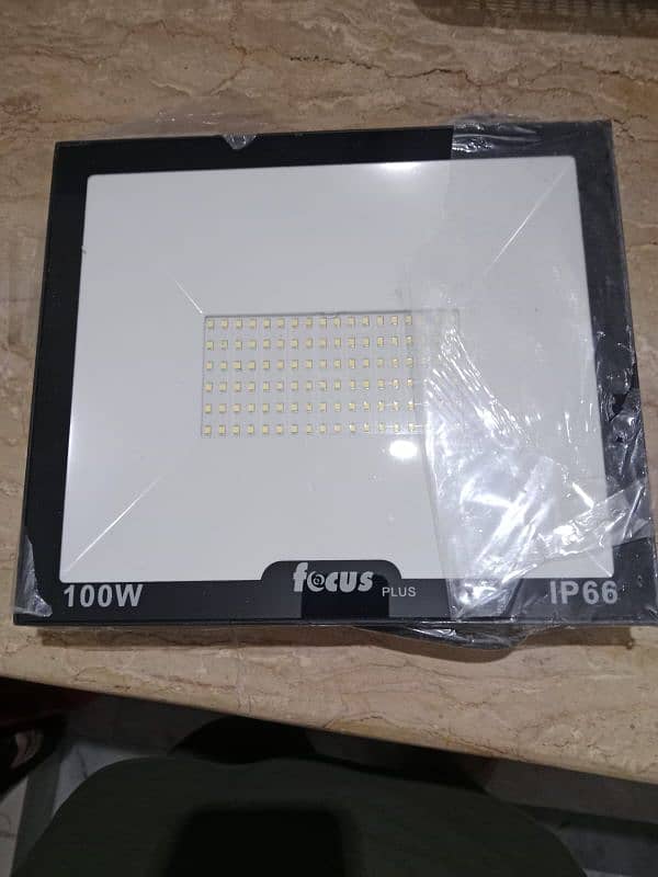 Focus LED lights 100w 2 prices 0