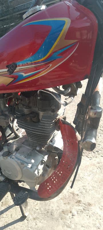 honda 125 modal 21 ha ok ha bike koi kam naii 1lakh 40hazar ka ha 2