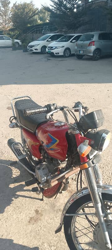 honda 125 modal 21 ha ok ha bike koi kam naii 1lakh 40hazar ka ha 3