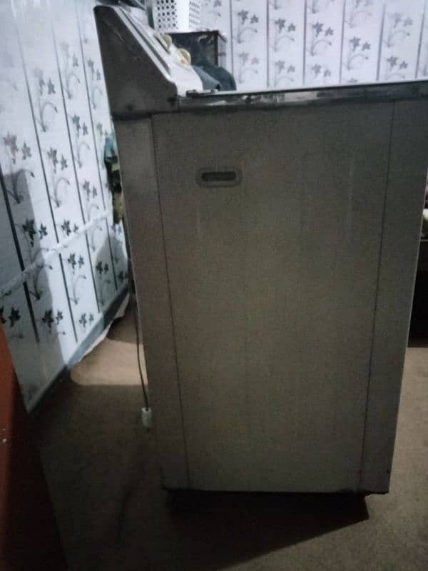 Universal washing machine for sale 03204083721 7