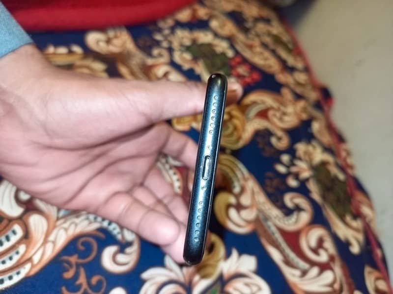 iphoha bilkul ok phone ha fingure b chalta 2