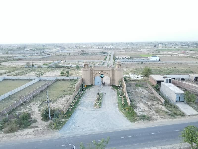 Buy your ideal 3 Marla Plot File in a prime location of Lahore 2