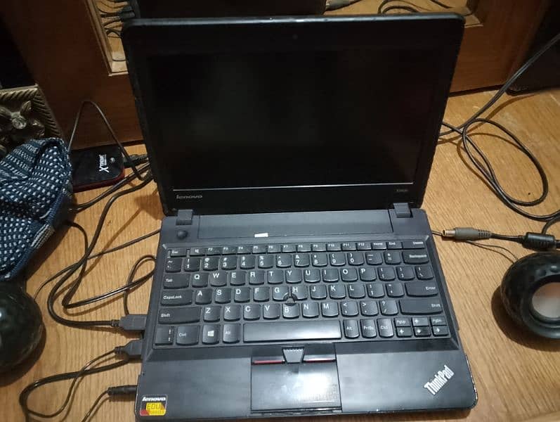 Lenovo laptop core i3 3rd generation 4Gb ram or 300GB 2