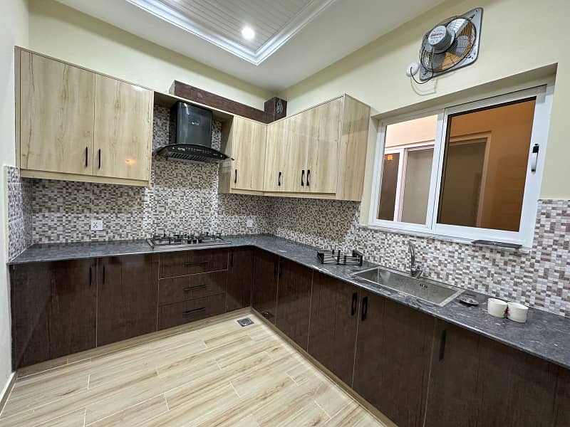 7 Marla Beautiful Design Double Storey House Available For Sale 6