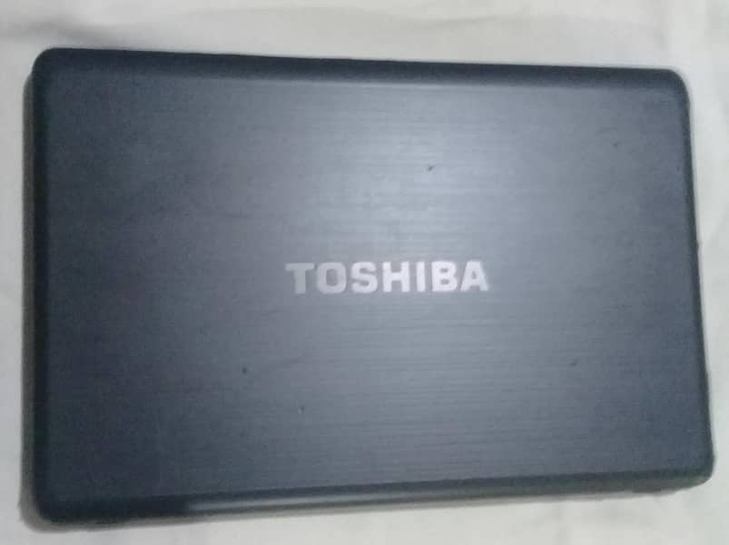 Toshiba satellite 750    4gb  700 gb core i 7 1