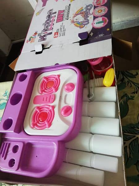 kids kitchen set brand new 4