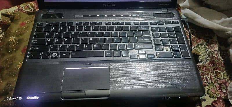 Toshiba satellite laptop core i7 2nd gen 8