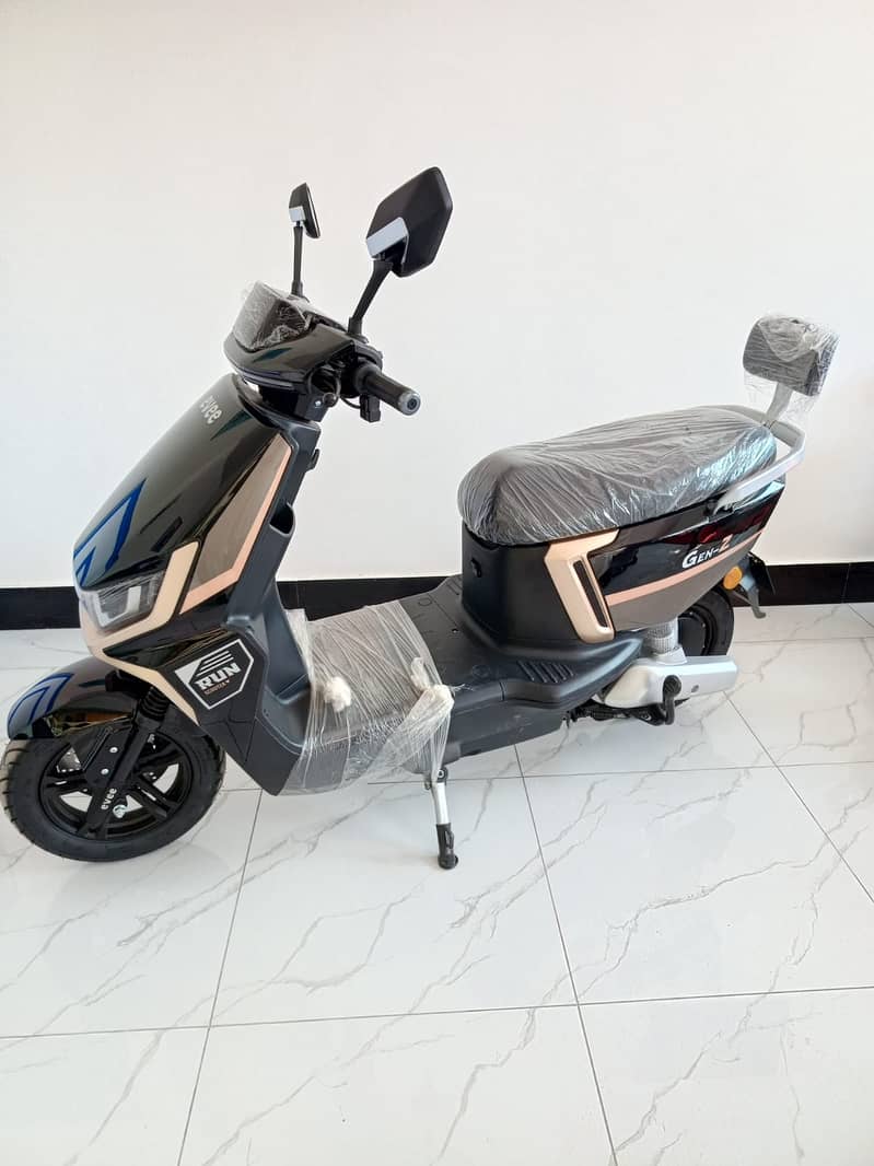 Evee GEN-Z | Brand New | Electric Scooty | Peshwar Road 8