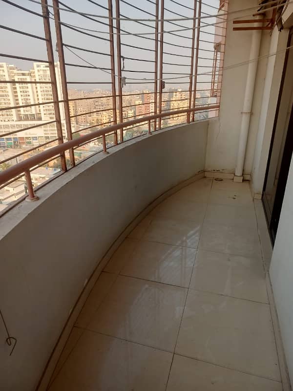 Clifton block 9, 2000 Sqft, Apartment for Sale. 6