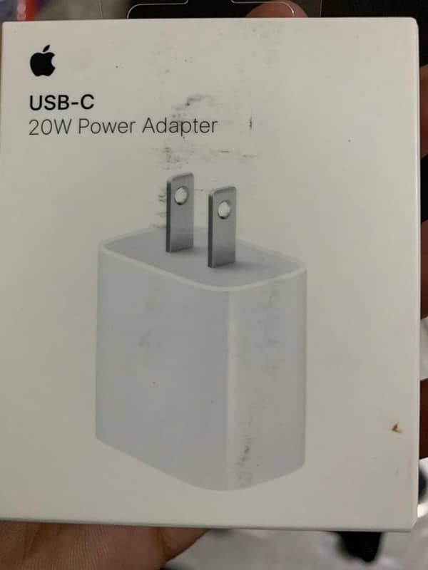 Apple 20W power adapter 0