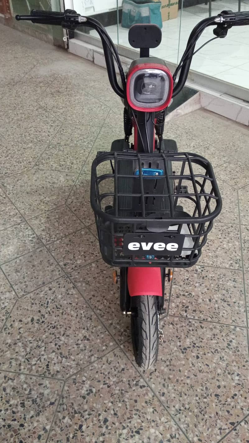 Evee Flipper For Kids | Scooty Sale 2