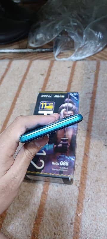 infinix hot 12 4