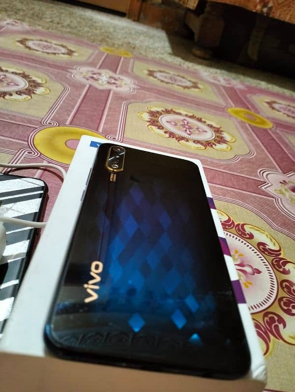 vivo S1 4/128gb 6