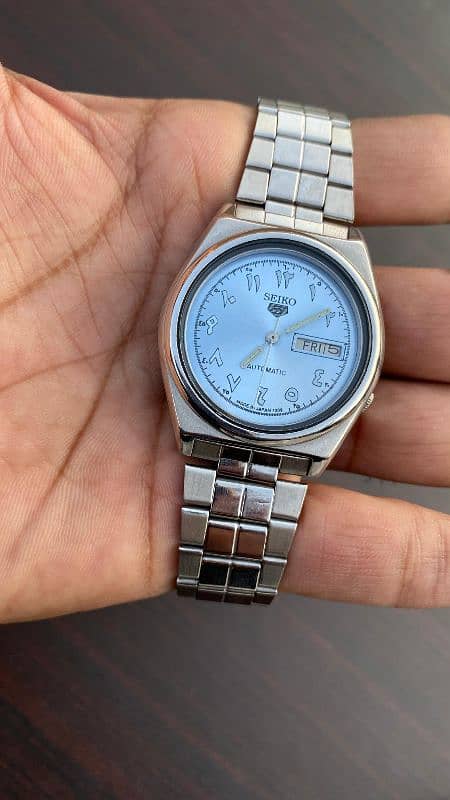 Seiko5 automatic watch Arabic dial 1