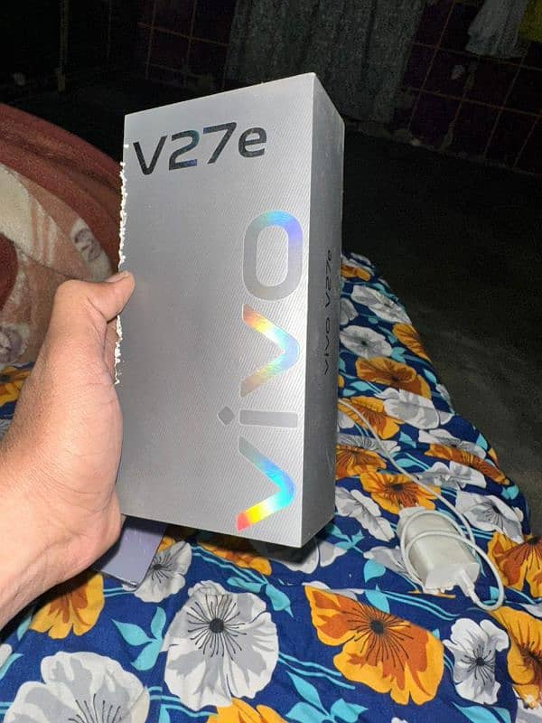 Vivo V27e 3