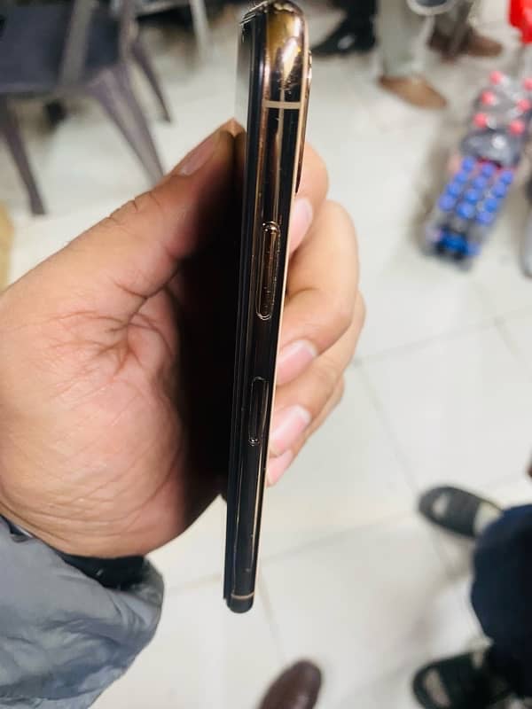 Iphone Xs 64 GB Factory Unlock Non Pta 3