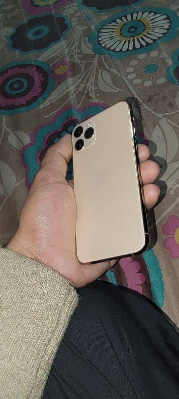 I phone 11 pro 0