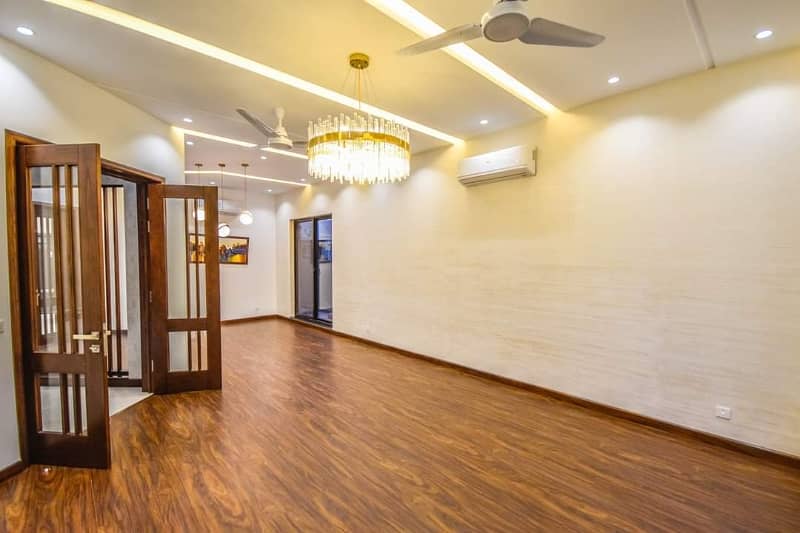 1 kanal used renovated house for sale in dha phase 3 5